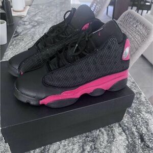 Size 5Y Air Jordan Bred 13s